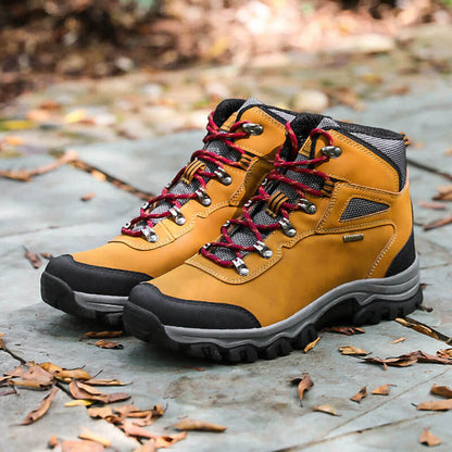 Hiking Boots for Men | B2025